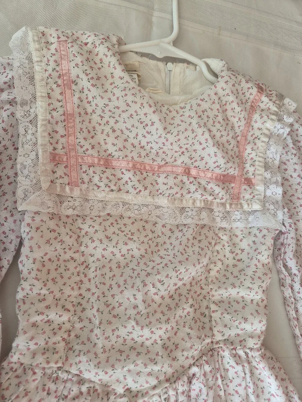 Vintage Gunnesak Girls' Pink Floral Long-Sleeve  Long Dress with Lace Trim
